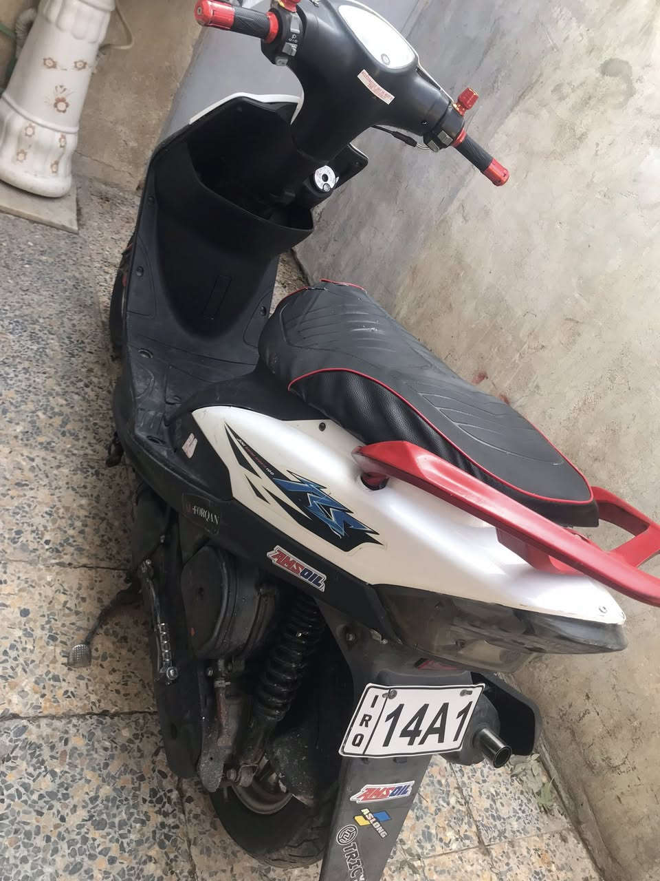 سلام عليكم ماكس عدله بيع او مراوس سعرها 575بوبيها مجال قليل وذا اكو دراجه نضيفه مراوس اراوس مكاني بصره جمهوريه دور الضباط قرب مركز الجمهورية اتصال ***********
