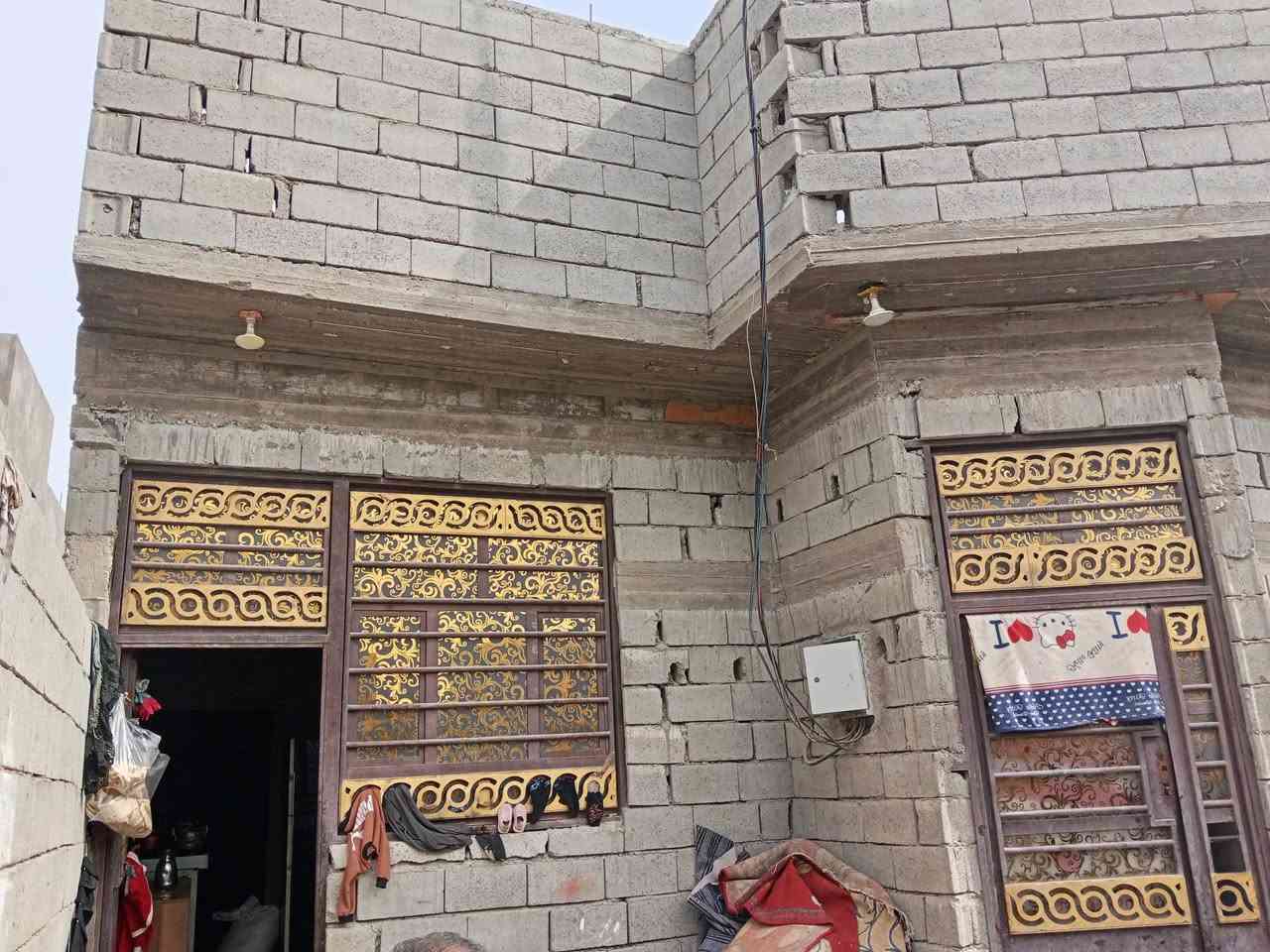 بيت طابو زراعي للبيع 
سند 25 

في ابو خصيب ابو كوصره 

المساحة 200 متر 

يحتوي البيت على غرفتين ودوانية وصاله ومطبخ وحمام داخلي وحمام خارجي 

البيت كونكريت 

السعر 78 مليون وبي مجال شي قليل 

لاستفسار تتواصل على رقم 

***********
