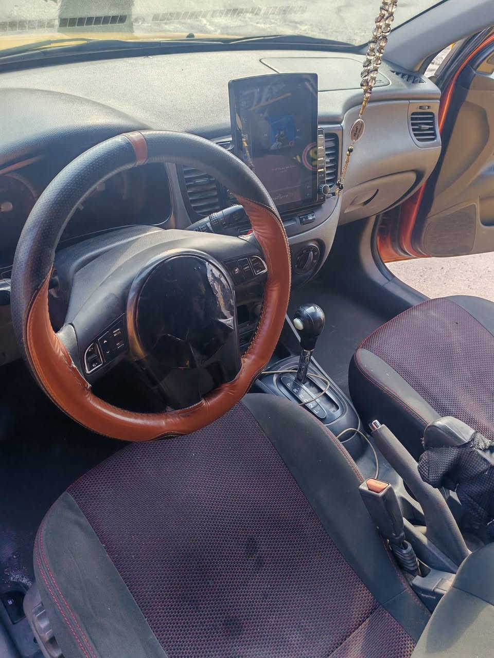 السلام عليكم
كيه ريو هاش باك موديل 10وارد امريكي  مواصفات برايد تحكمات استيرن كير شرط محرك مال كصه قبل سبوع شديته الله شاهد 600الف رقم انكليزي نينوى بسمي هيا غرامات صفر سيارة جاهزة من كلشي طخم جديد سعرها 95 وبيها مجال  ***********
