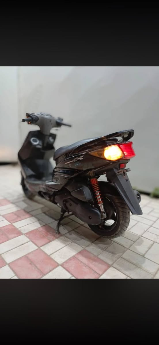 سلام علكيم دراجه سكنس فحل كابريتر مال رمبه المكينه ما مفتوحه  كلهة بلادي كفراتهة بلادي السعر 650مكاني مدينه الصدر ***********
