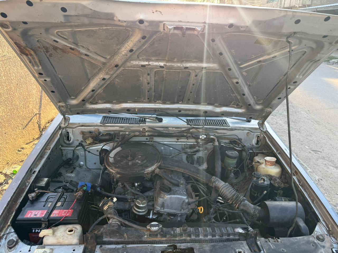 بيكب نيسان ٨٨ بلاديه بيه جراد مكفوله من الضربة تخم تاير ويل كب ١٥ تبريد تدفئة شغالات صدر امامي خلفي ١٠٠/١٠٠ كهربائيات كله شغاله دسك امامي كير خمس نمر بسمي رقم أنبار انكليزي عارضه ب40 وبيه مجال بسيط مكان بغداد  رجاءاً الموشراي ليتصل
***********
