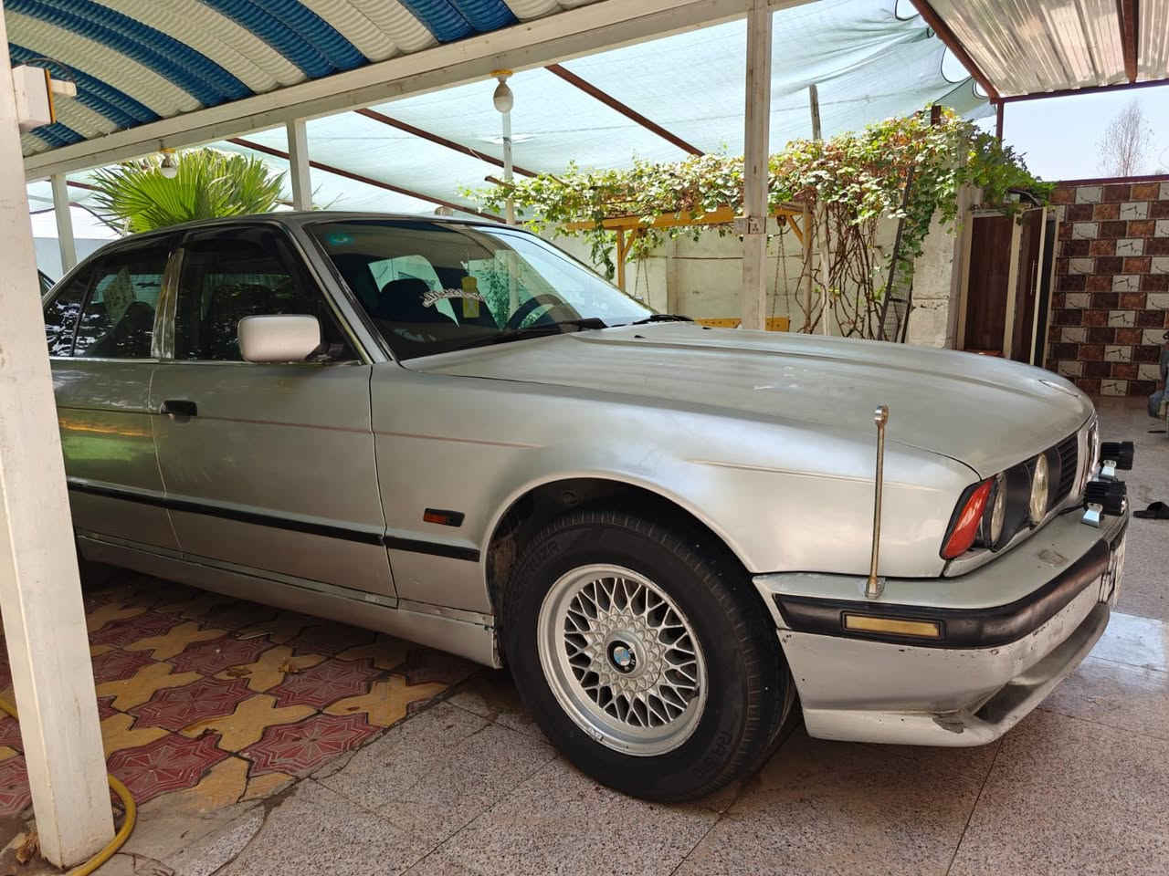 السلام عليكم

بي ام BMW

البيع موديل1992

525iمسكر عددل  

بلاد اوتماتيك  

اربعه جام كهرباي 

رقم بغداد تحويل ثاني يوم 

مكاني الحيدريه بين النجف وكربلاء 

السعر48وبيهه مجال حك الجيه 

السياره بدون ضرر جارده بيهه فقط

جاهزه السياره مكينه كير حداديه تخم تاير

اخوان التفاصيل اكثر الاتصال ‭٠٧٨٢ ٦٥٥ ٦٢٥٥‬

غير متواجد عالفيس  وبخدمتكم
