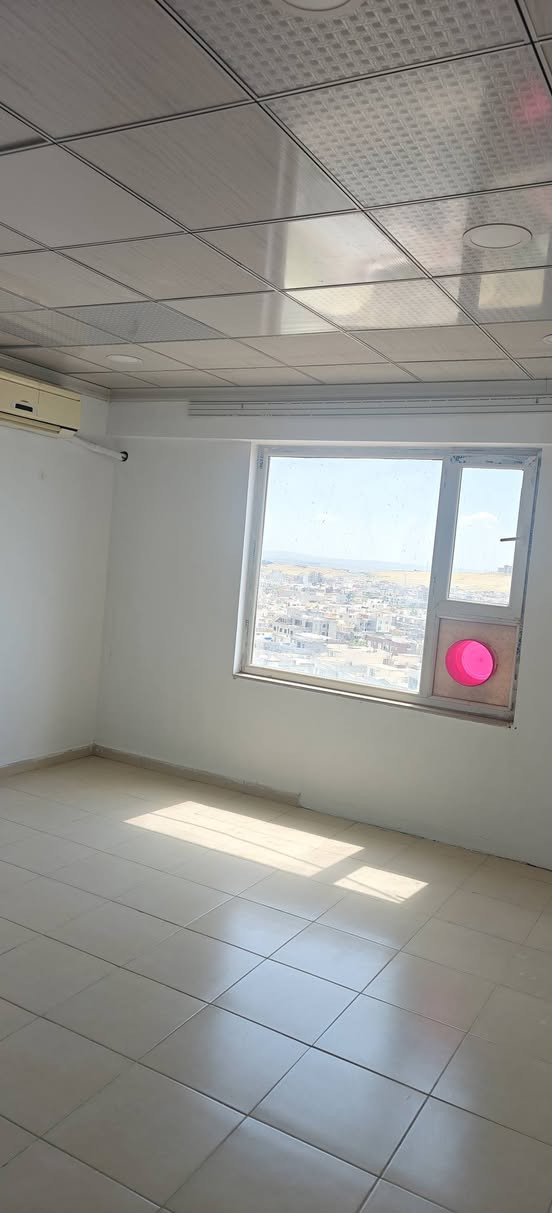 شقة للبيع دهوك ماسيكي(دابين2) عماره 20طابق(7)  واجهه دهوك جنوب غرب للاستفسار او معرفة العروض اتصل على 
***********
***********
شقه بو فروتنى دهوك ماسيكي(دابين2)
عماره 20 طابق(7)
واجهة دهوك 
 جنوب غرب و  بو پتر پئزانين بيوندى بكه بو 
***********
***********
مكتب ابو بارزان دهوك, العراق
