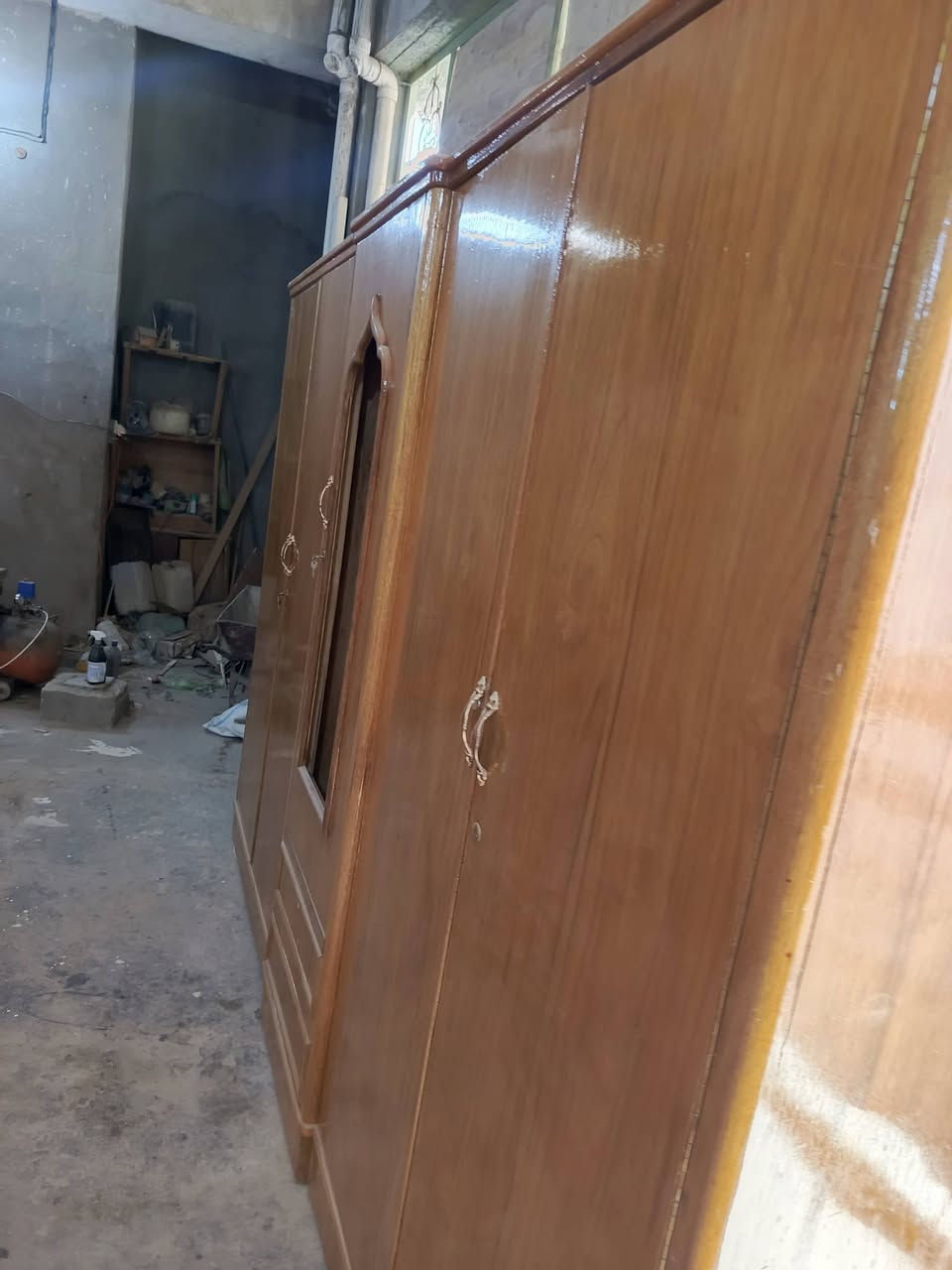 كنتور ابو الخامسه تزكام لبيع السعر 350 وبي مجال الشراي يتصل ***********مكاني القاسم
