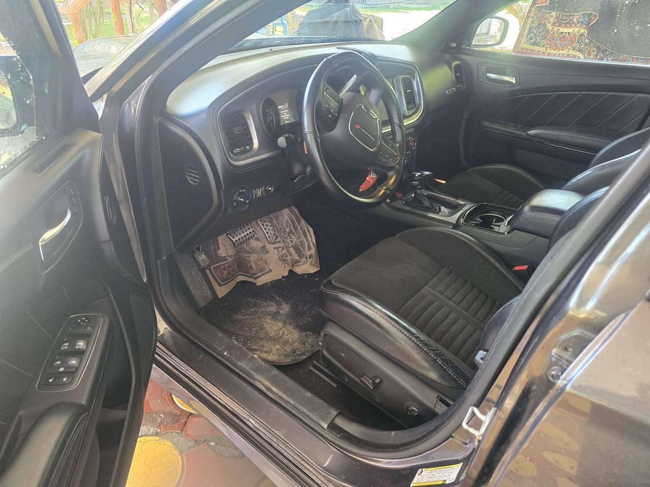 جارجر موديل 21 ماشيه ٥ الاف سيارة 6400 المحرك سكات باك جديده ورقم الشاصي موجود الحادث السعر ٢٤٠ 
***********
