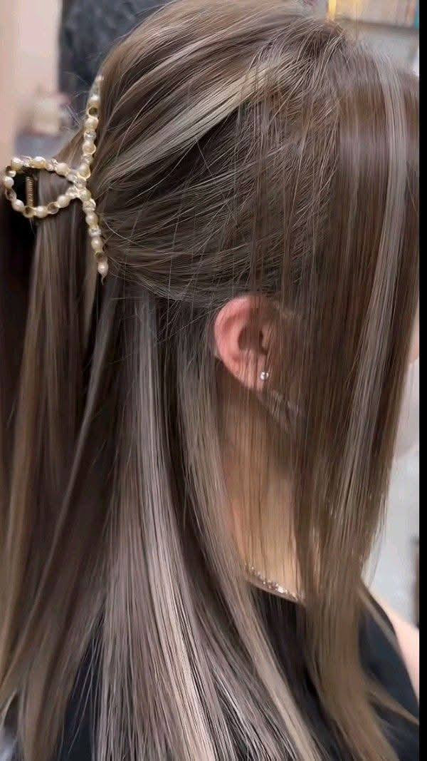 مساء الورد 
كل عام وانتم بالف خير 
عروض عيد الفطر المبارك 
   🌹من سنتر علوش🌹 
🔹صبغ شعر قصير +قصر 10الف
🔹صبغ شعر وسط +قصر 15 الف 
🔹صبغ شعر طويل 20الف 
🔹ميش شعر قصير 15 الف
🔹ميش شعر وسط 20 الف 
🔹ميش شعر طويل 25الف 
🔹ميش شعر طويل كلش بعد المعاينه 
_________________________
عروض الكرلك 
جلش ايد او قدم 5
اكرلك 15
اكراك مع دزاين20
اكرلك فول دزاين 25
___________
🔹تاتو بلوك 15 الف 
🔹تاتو فايبروز 25 الف 
_____________________________________
رموش شعريه 
🔹رموش طرفيه 5 الف
🔹رموش كامله 10 الف 
🔹رموش كامله كثيفه 15 الف 
______________________________________
تسريح ومعالج 
🔹تسريح ومعالج شعر قصير 50 الف 
🔹تسريح ومعالج شعر وسط 75الف 
🔹تسريح ومعالج شعر طويل 100 الف 
🔹تسريح ومعالج شعر طويل كلش بعد المعاينه ضمان اذا معجبتج نتيجه فلوسج ترجع 
____________________________________
عروض الليزر 

🔹فول بدي جسم كامل 80 الف 
🔹ضهر كامل 30 الف
🔹اقدام كامله 30 الف 
🔹الايدين كامله 30 الف 
🔹وجه كامل 20 الف 
🔹اندرارم 15 الف 
🔹ذقن 10 الف 
🔹ذقن +رقبه 20 الف 
🔹بكين 25 الف 
_____________________________________

🔹ازاله الحاجب 15الف 
🔹ازاله الوشم من 10 الف فما فوق حسب حجم الوشمه 
🔹ازاله فالول او زوائد لحميه 10الف 
_____________________________________
🔹تنضيف بشره عميق 5
🔹تنضيف قدم 🦶5الف 
🔹حفافه وجه 5
🔹شمع للوجه 5 الف 
🔹تنضيف جسم كامل 25الف 

العنوان \بغداد جديده نعيريه فلكة كنيسة مريم العذراء فرع كرزات كاجو 
للحجز المراسله او التصال
☎️ ***********
