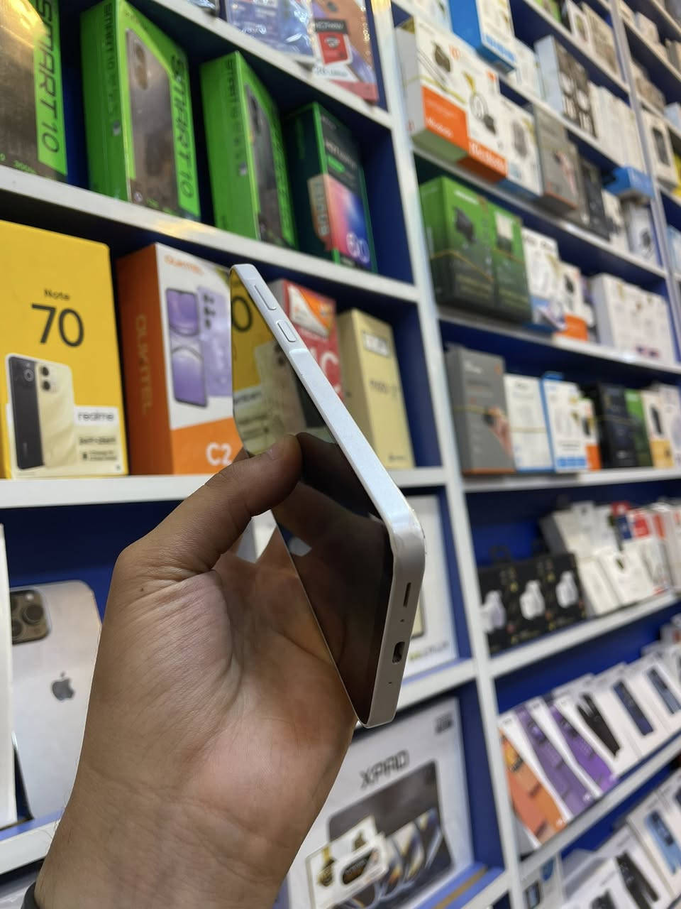 جهاز سامسونك نضيف جدا 
A26 
سعره 250 وبي مجال للشراي 
الاستفسار عل هذا رقم
0770 306 1181
