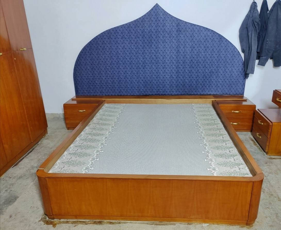 غرفة نوم ست أبواب صاج شغل شكر النجار اي عيب مابيهة غرفه جاهزه السعر 450 ويرهم مراوس والعنده يبيع اشتري الشراي يجي خاص اويتصل برقم ***********مكاني كركوك
