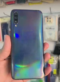 سامسونج A50 • ١٢٨+٤ • يشغل ٦٠ فريم