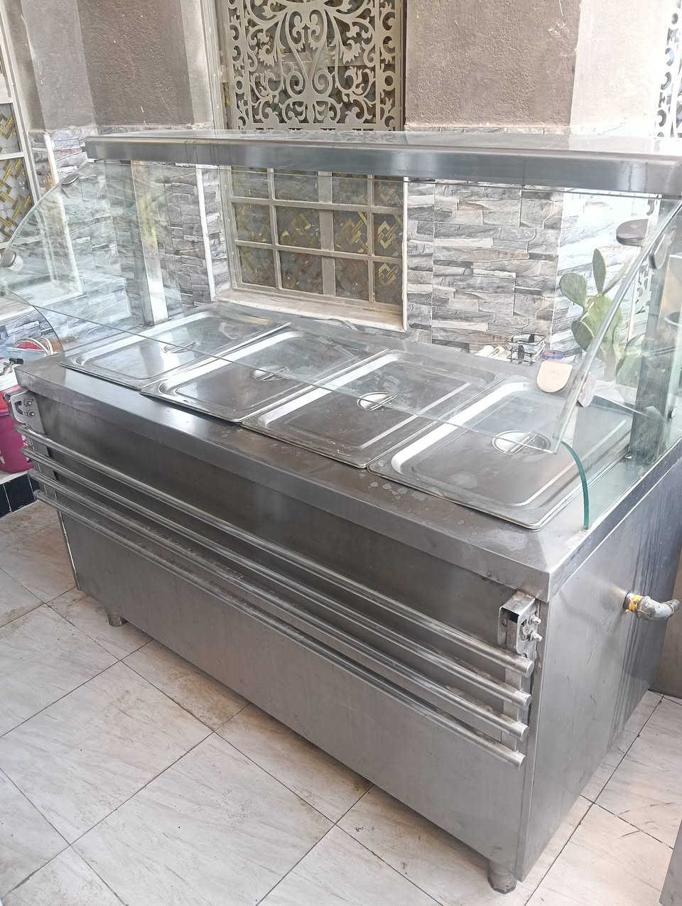 السلام عليكم
غراض مطعم للبيع ذي قار الغراف 
***********
