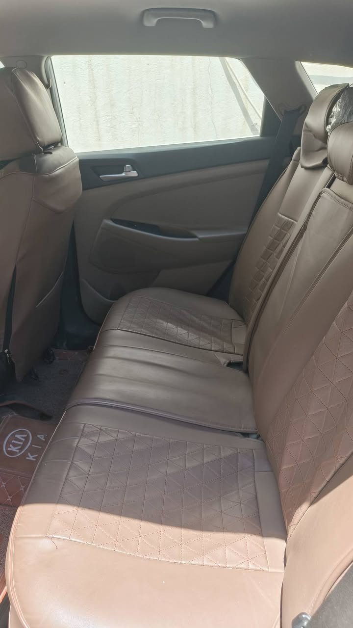 توسان ٢٠ نظيفه جدا ماشيه ٦٠كم باسمي المواصفات معروفه 📞 *********** رقم بغداد حي الجامعه
