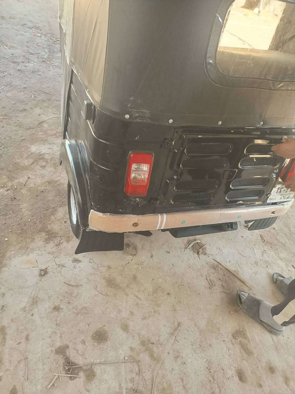 البيع 18شهر 12رقم وسنويه تكتك مال جناي مصبوغه عام بيه محرك مال 20 لتنقيص ولا تبخير  المكان كربلا (***********
