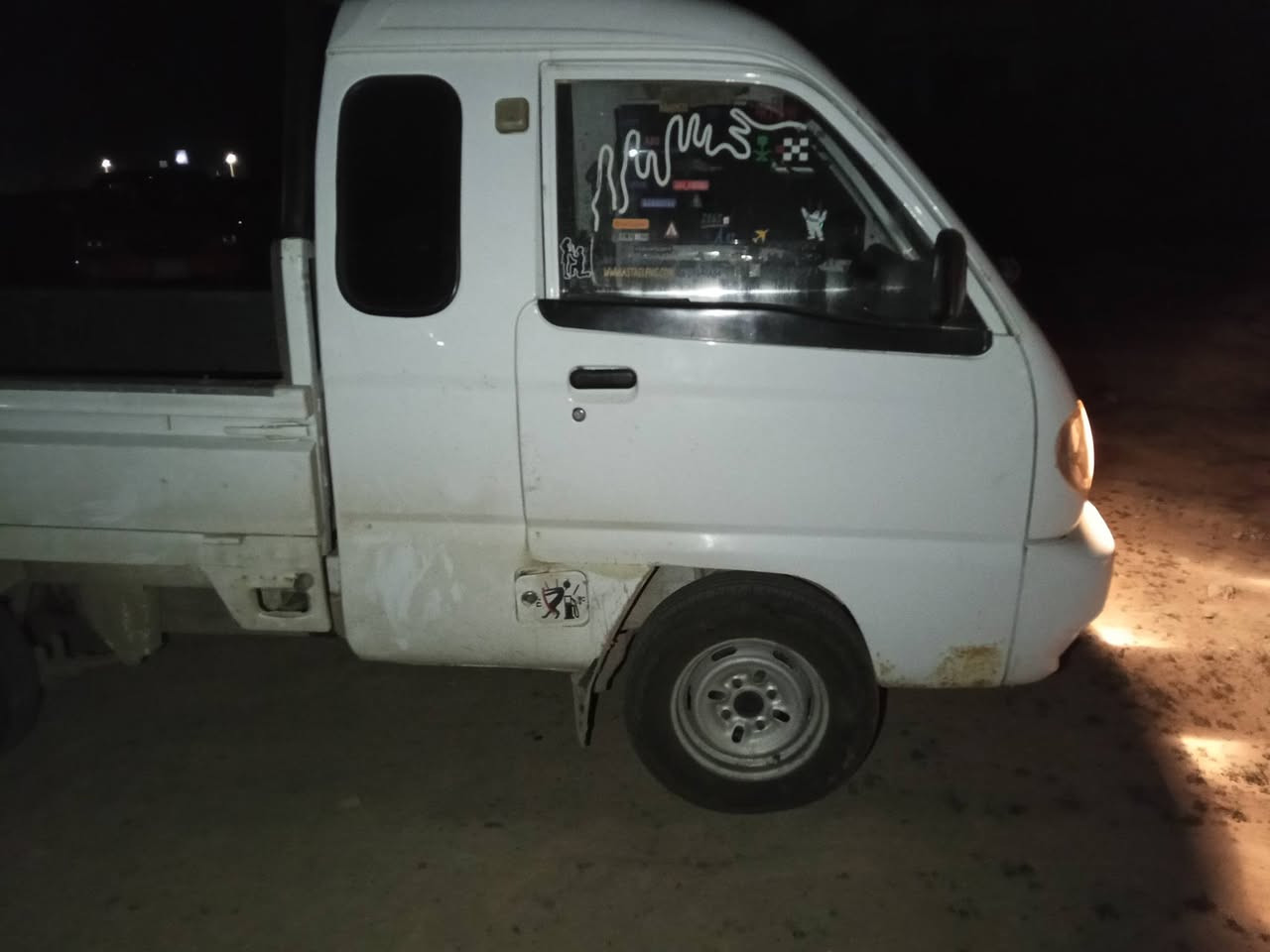 السلام عليكم فاو قمارة وربع 2006 اوراقها كاملة محرك جديد قبل أسبوع شديته كير شرط كهربائيات كلها شغاله أربع تايرات جديده بطاريه جديده السعر 21وبيها مجال بسيط الهاتف ***********
