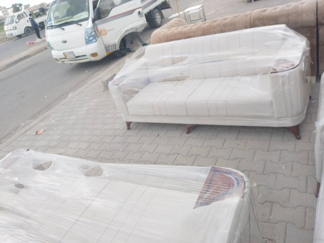 4 قطع اخو الجديد شرط 300 وتوصيل مجاني داخل كركوك ويرهم مراوس شعندك قنفات اشتري ***********
