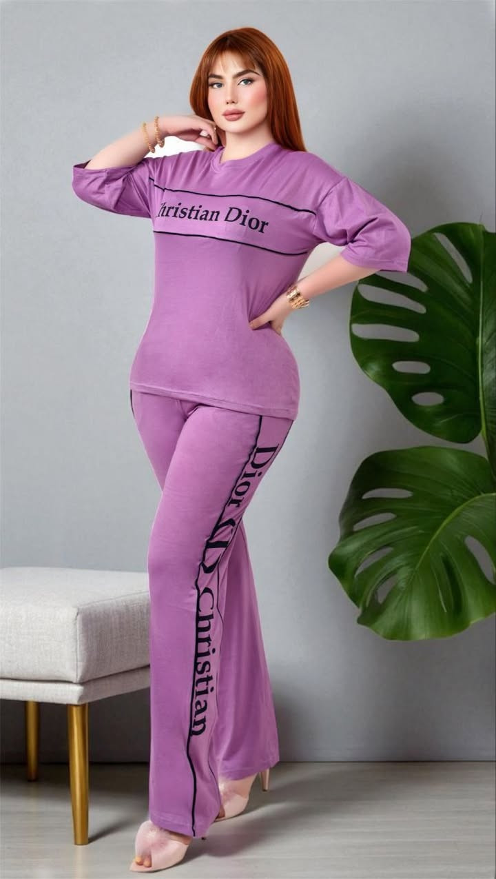 تراك نسائي  
خامه توفيليس ممتازة
 قياسات L. XL. 2XL. 3XL.
السعر  خاص 
توصيل جميع المحافظات


**إذا كنت صاحب هذا الإعلان وتريد حذفه لأي سبب، رجاءا أرسل رسالة إلى الدعم الفني**