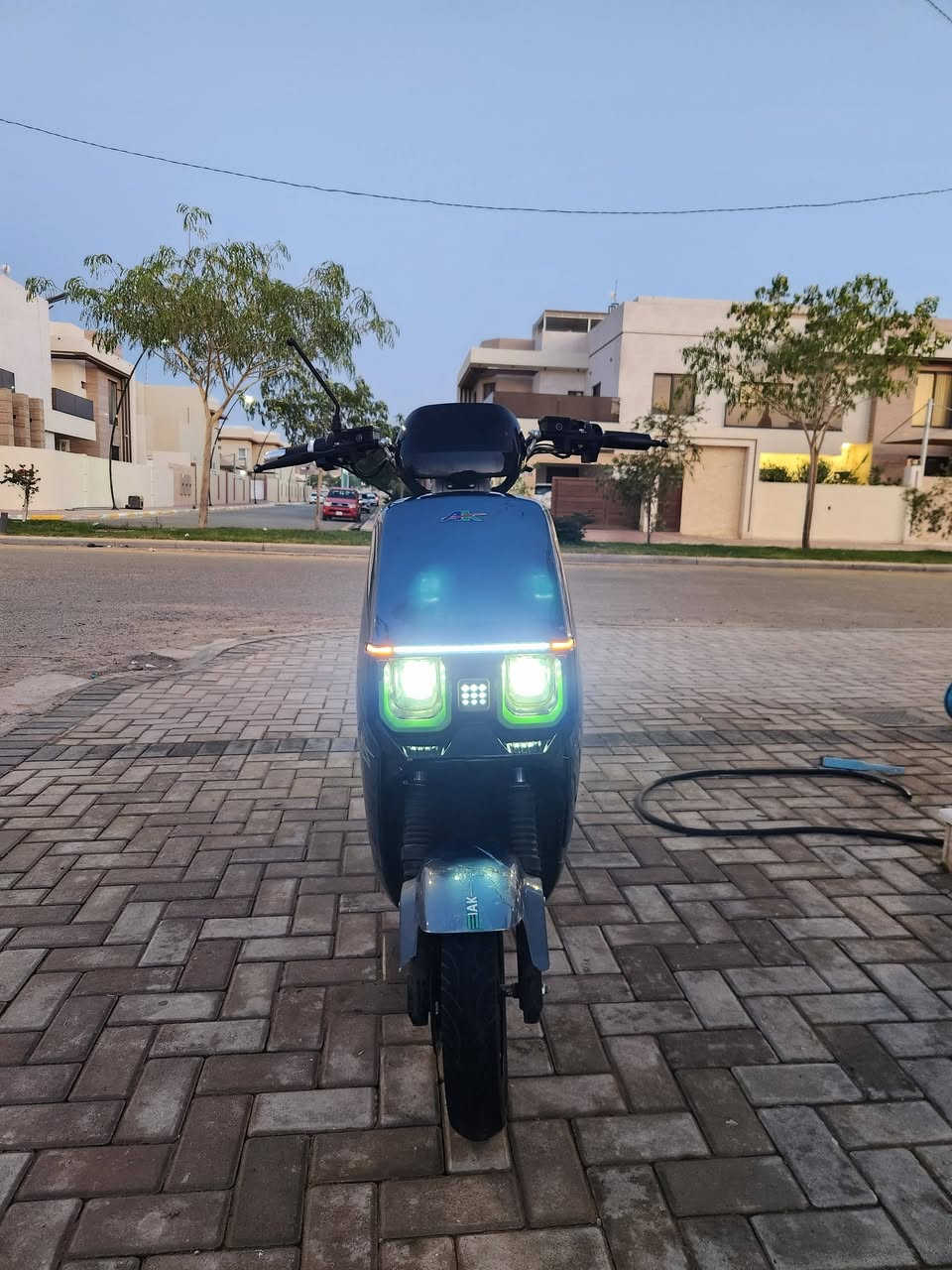 سلام عليكم موطر شحن البيع بطارية ابو عيون موطر جديد موطر البيع أو مراوس ***********
