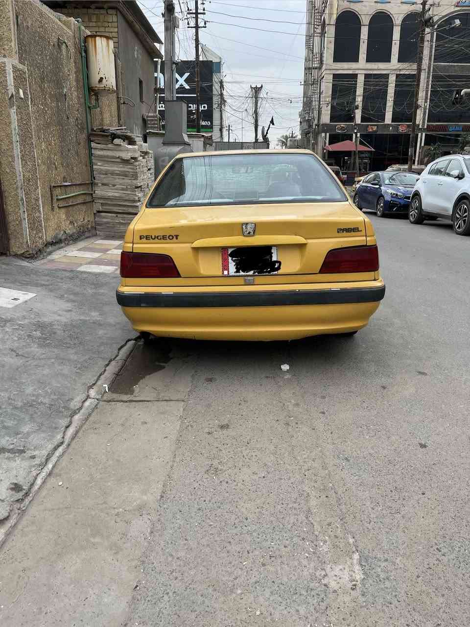 سلام عليكم بيجو بارص 2015
هزة جديدة رقم جديد 
مصفرة هيئة وغرام
صدر جديد تايرات جديدة
بيهة صبغ هلال الجاملغ الخلفي
وبارد جاملغ السايق 
كير محرك خير من الله( ملاحضة البنيد طار على الجامة وفطرهة)
سعر 46 وبيهة مجال
بغداد مدينة الصدر الاورفلي ***********
