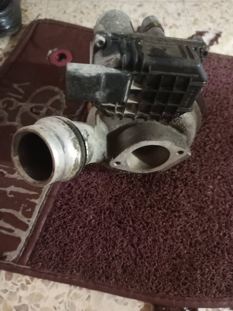 للبيع  سوبر  استاركس دبلو مسكر كان مشدود علا سياره استاركس ( 2019)  كلش نظيف السعر (300) الف الاتصال  على الرقم (***********)مكان البصره
