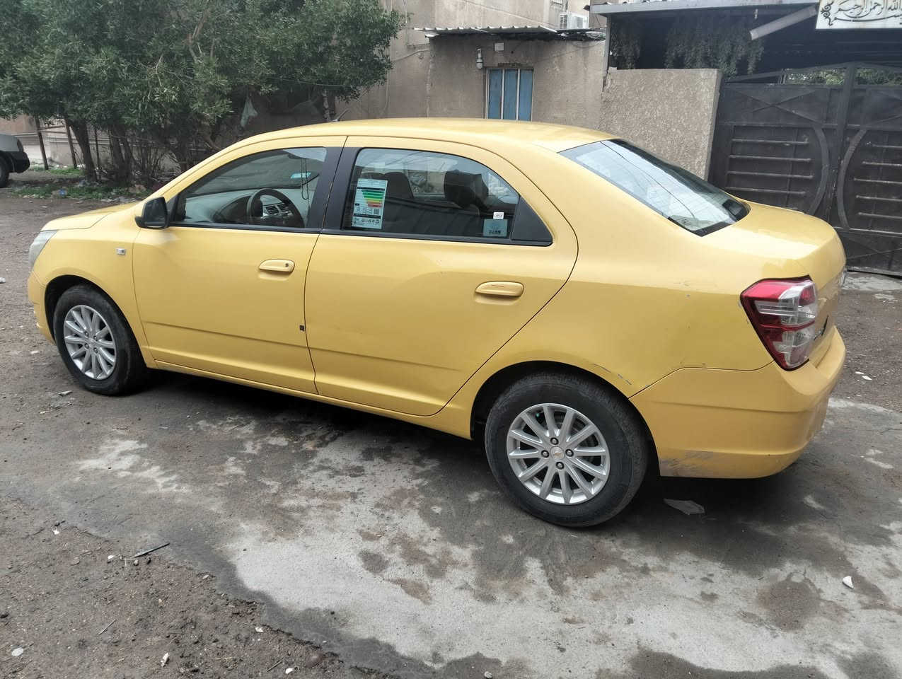 كوبلت 18باسمي رقم انكليزي للبيع او مراوس بخصوصي اوتماتيك ماشيه 145قابله للزياده بيها قطعتين بارد جاملغ السايق والخلفي  كيرومحرك مكفولات تدفئه تبريد بحاله جيده جدا السياره بالزعفرانيه هيئه ونقابه تاخذ صافيه تلفون ***********
معروضه 90$ وبيه مجال
