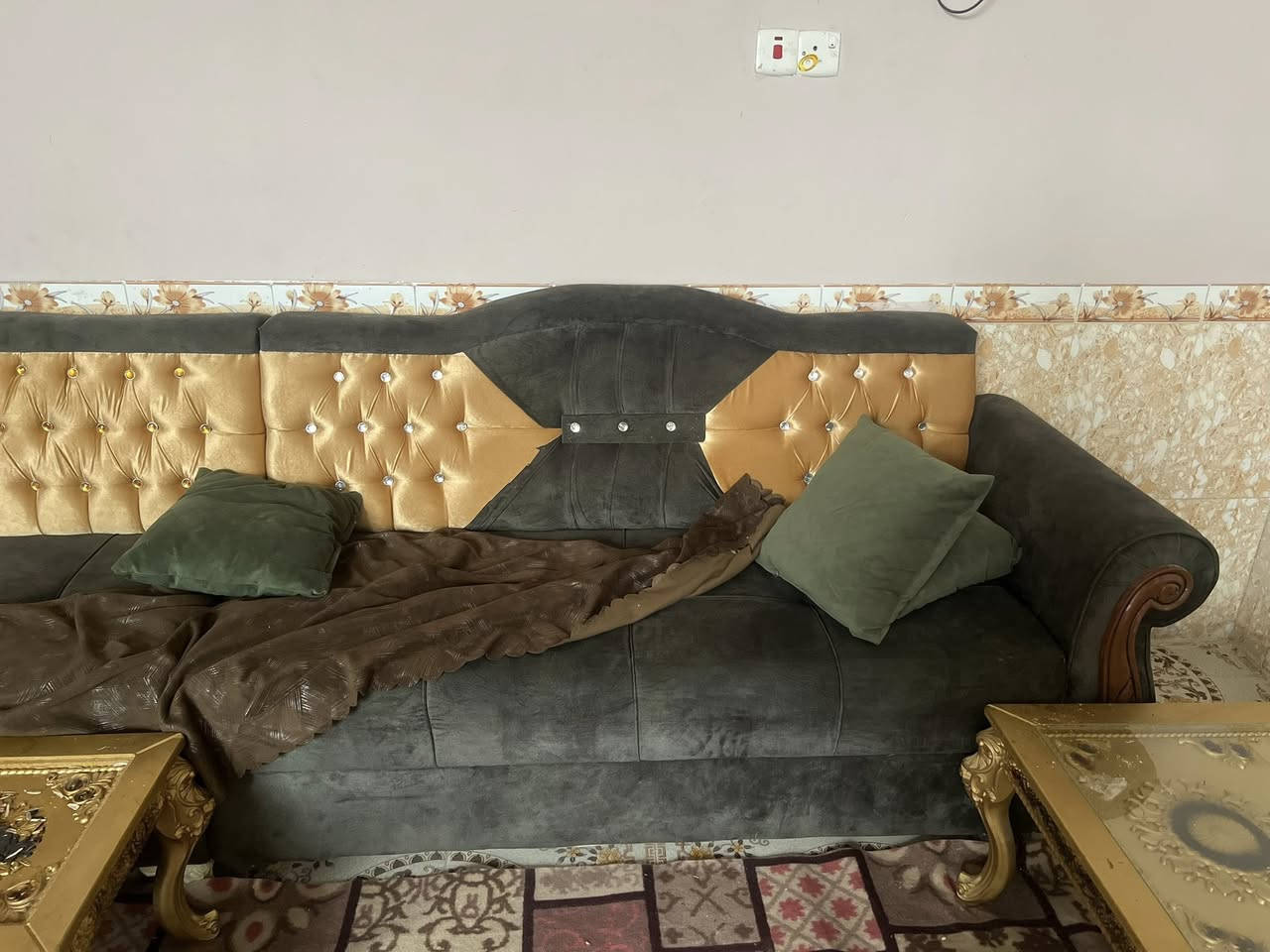 سلام عليكم للبيع. ٣تخامه  للبيع وياهن الطبلات ومرجوحه الرقم للشراي  ***********
