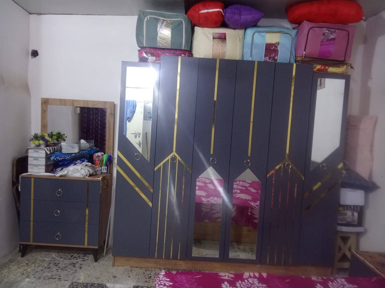 غراض بيت للبيع بغداد الرشاد  كلمن وسعرة للستفسار مراجعه الرقم ***********
