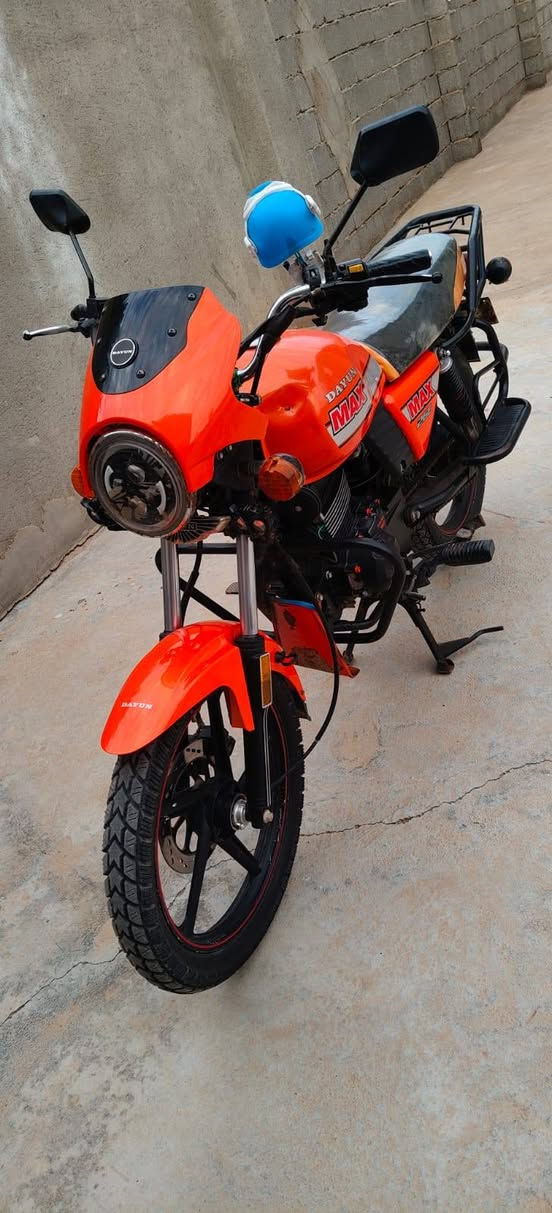 السلام عليكم ورحمة الله وبركاته
دايوان البيع موديل 22 مكينتهه 175 كتابه حمره
اوراق اصوليه كفاله عامه شرط 
***********
السعر1.650 مليون وستميه  وخمسين وبيهه مجال
كوت الحكيم 2
