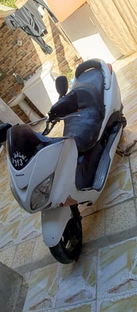 كوم حديد 250 قفل  مابيه شي البارحه تشتغل نكره سلف بدلت اله باتري ضلت ب...