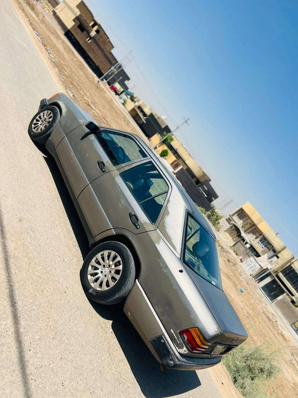 دب موديل 86 رقم بغدادانكليزي بسمي محور مكينه ثنين ونص  قواعد الدبلات سليمه السعر 40 /***********
