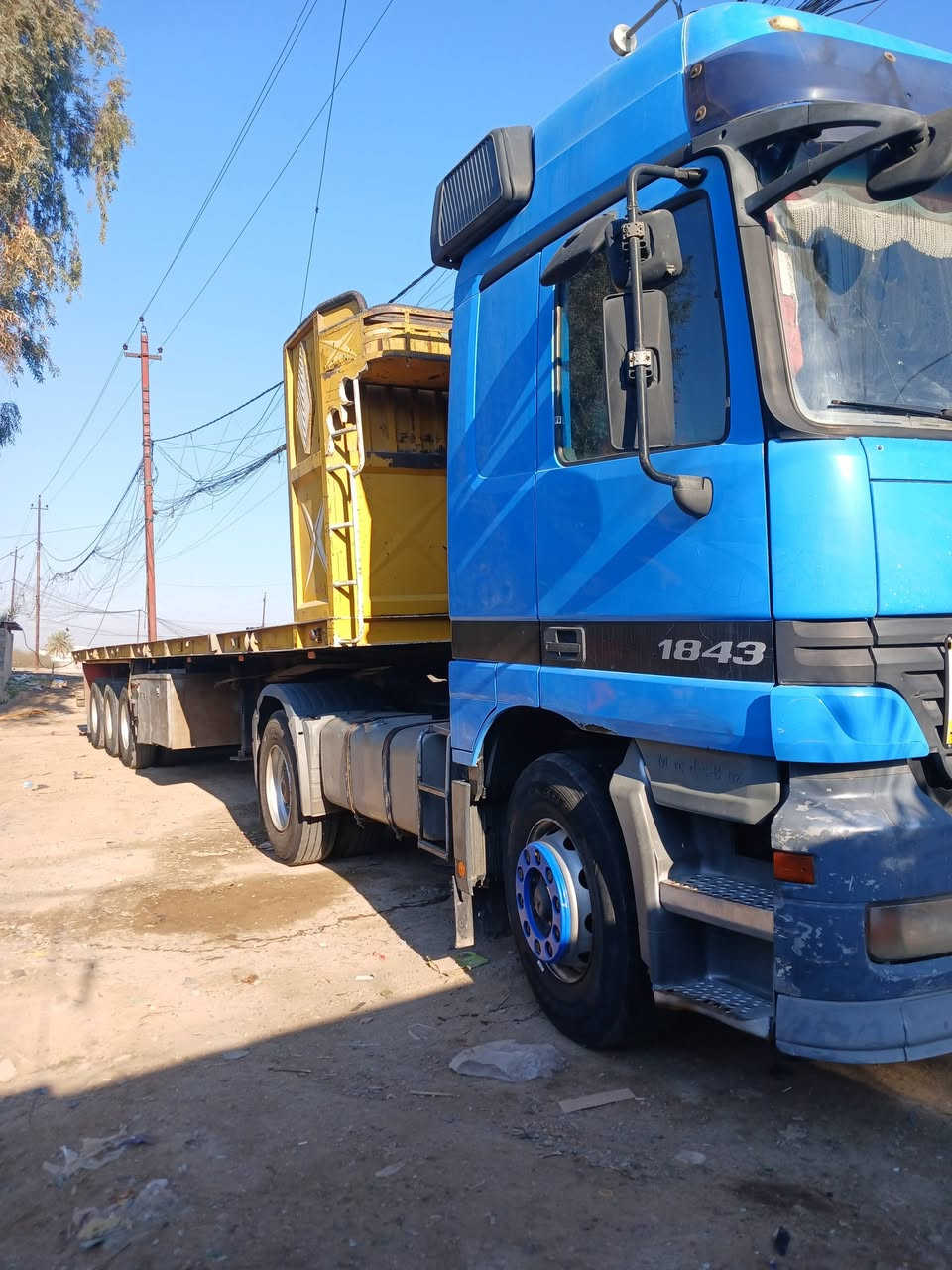 سلام عليكم كتروز لبيع مديل 99 راسوعربانه مربوطه ٣فلات
سعر ٢٤٠ وبيه مجال رقم لهاتف ***********عنوان بغداد
