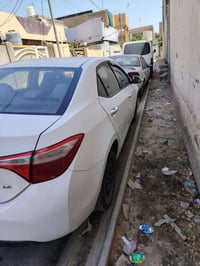 كورلا مديل ٢٠١٦ رقم سلمانيه أمريكي بيه جاملغ الأمامي والخلفي ٠٧٨٣٠٧٥٧٤...