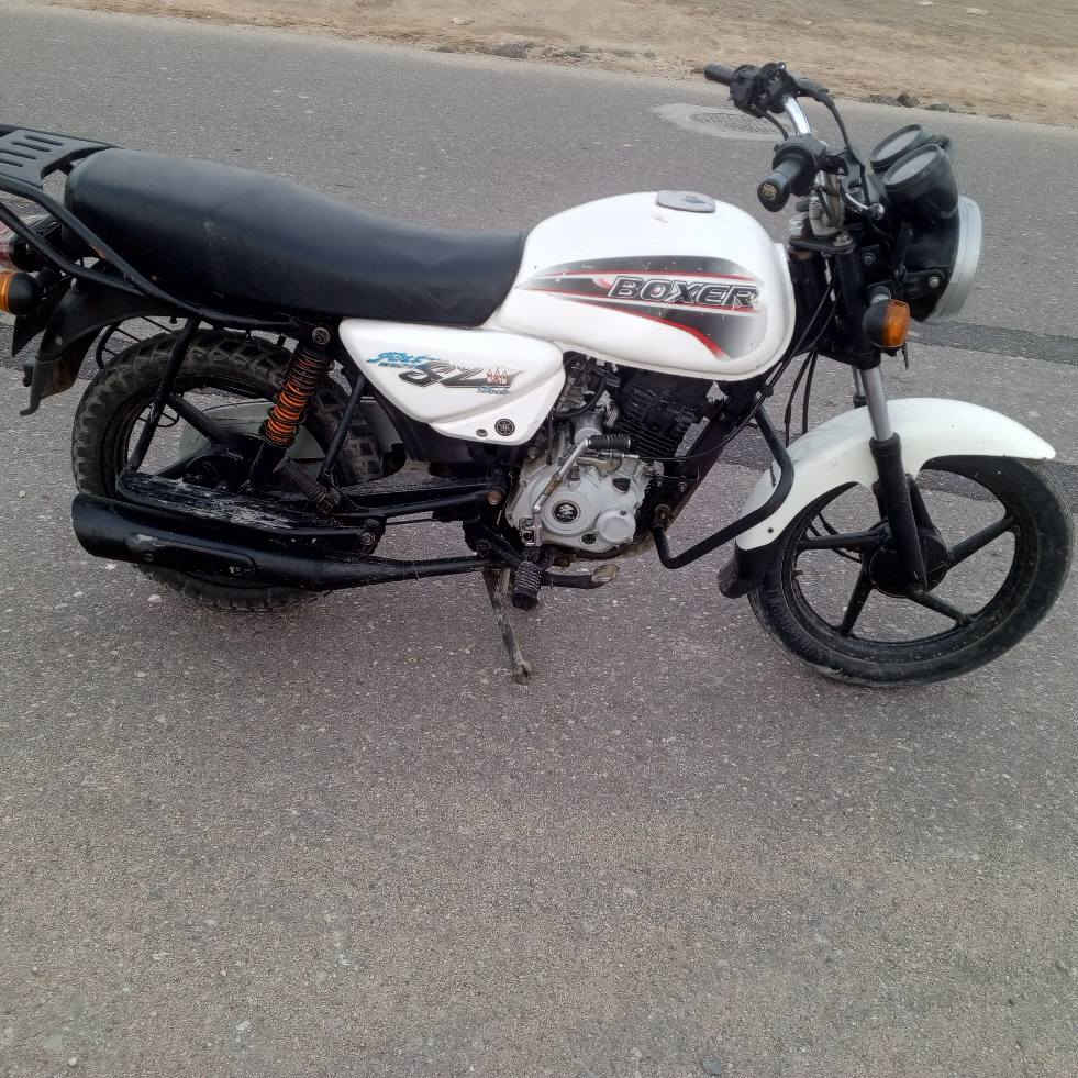 دراجه بوكسر 2018 نثيه  مكينه 21 سبورت اوارق اصوليه سعرهه 850 الف بيه مجال ه‍*********** البصرة, العراق
