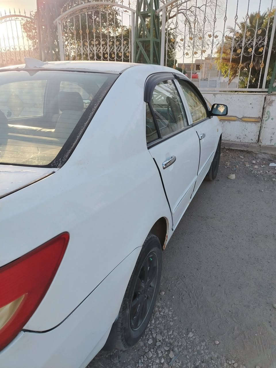 byd f2013 السياره محرك كير مكفول بدون صبغ  تبريد ثلج سياره رقمها بغداد باسمي سعر ٥٠وبيها مجال للاتصال *********** مكان السياره بغداد الدوره الجمعيه
