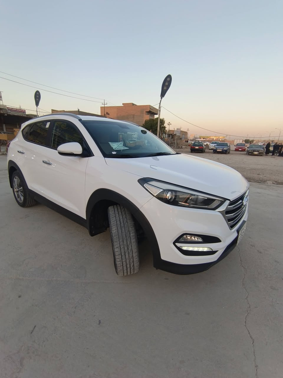 سلام عليكم
توسان مديل 2018خليجي 
كفاله سياره سبير منازل 
ماشيه 150
بيها رصعات بسيطات بل قماره بس 
سعر 172 وبيها مجال
مكاني حله شارع ٨٠ 
م/***********
