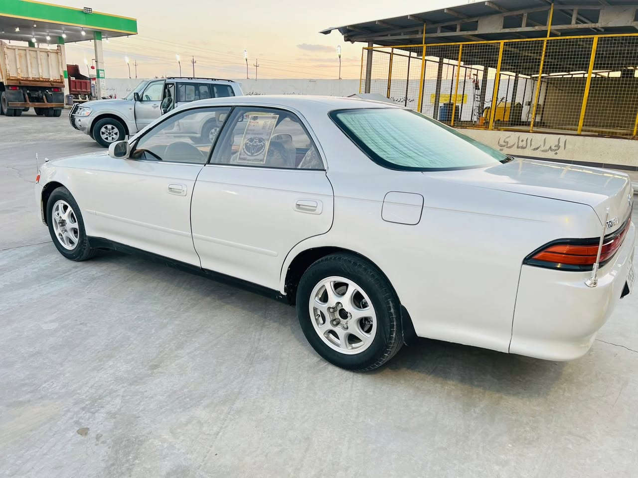 سلام عليكم البيع مارك2موديل 1992لؤلؤي كفاله من الكص ونقل جثه والاصوليات والغرامات مكينه وكير ونجي جديده تبريد شغال ثلج حداده 100.100طخم تاير باتري جديده رقم بصره سياره جاهزه العنوان البصره زبير السعر52ورقه رقم الهاتف ***********
