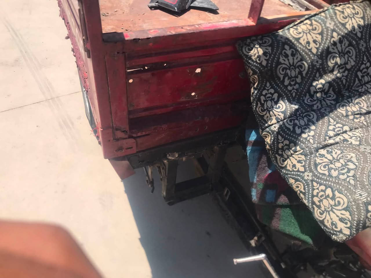 السلام عليكم ستوته للبيع محرك ١٩موديل ١٦دبلات شادهن جدد  مكاني حويجه داخل السعر ٣٠٠
لاتخابرموشراي***********
