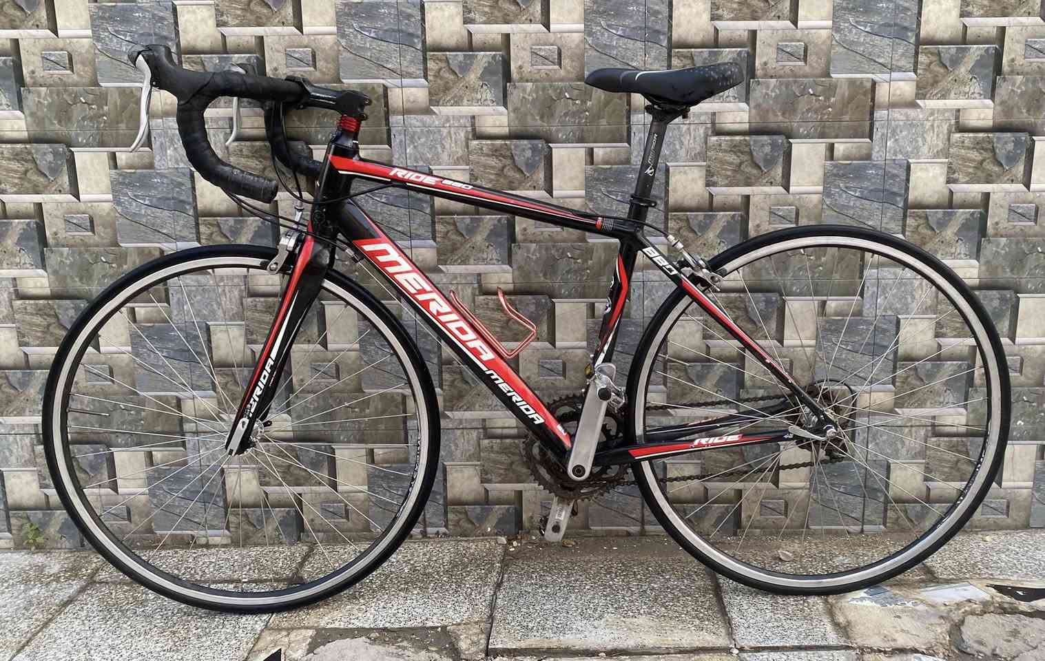 السلام عليكم🌹

للبيع فقط 

بايسكل رود

 ماركه ميردا

لشه مضلعه

معدن فول المنيوم

ماشه كاربون

خفيف جدا وسريع ✈

جاهز اي عطل مابي👍🏻

كله مختم  

حجم C700 /28

كمبليونه امامي و خلفي 

سستم شيمانو سورا

واير بريك دفن    

امامي 2خلفي 8

السعر 275

العنوان :🏭
بغداد الطالبية قرب كلية الادارة والاقتصاد 
 
نعتذر عن المراوس🚲

الرقم للتواصل /***********
