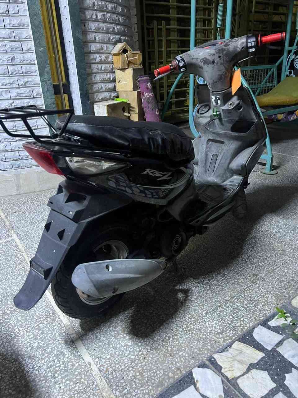 السلام عليكم ماكس مضلع دراجه تخبل 
دراجه كله بلاديه مكينه بلاديه دراجه كامله
ماصاله شكم يوم من نازله رنبه دراجه تايرات جدد
صالنصه صجمبه درجه حلوه ناعمه قتصاديه بالبانزين 
وين مايعجبك اطلع كلا ختم واحد وياه الميكنه اوراق 
كامله مكاني بغداد المحموديه السعر 600 وبيها مجال 
شراي انتصل بيك خير وتدلل 💓❤️ ،***********
