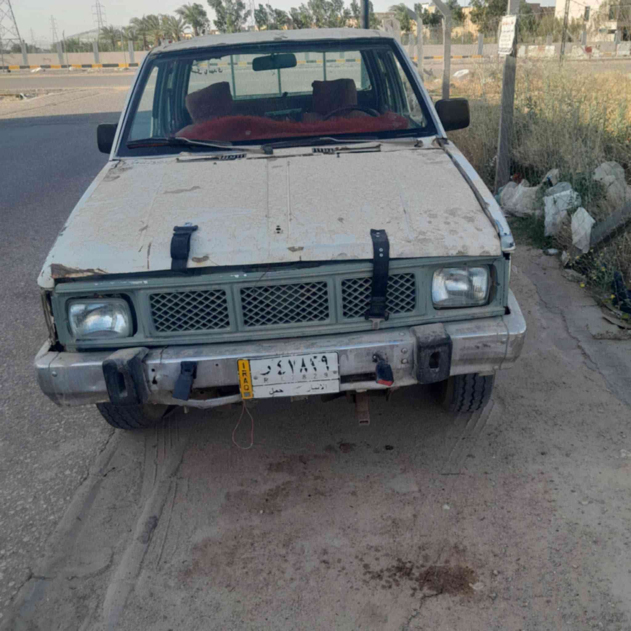 السلام عليكم بيكم نيسان موديل ١٩٩٢سياره مكينه وكير ونجي ناعم حلوات مستمسكات راعيها عندي ابيع هيك بيع مستعجل مكان سياره النجف قرب فلكة المطار السعر٢٠وبيها مجال المراوح حسب القناعه الالتصال ***********
