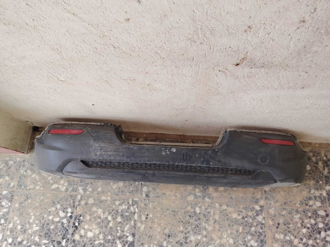 للبيع
باب جنطه ودعاميه كاملات بس الباب مصبوغ كامل محتوياته
العنوان كربلاء 
***********
