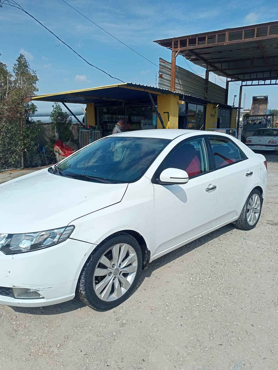 سلام عليكم مناسبة شهر شعبان متوفرة سيارة 4راكب إلى  كربلاء المقدسة مرجع من الباب إلى الباب نفر 10 والوقت مفتوح واليعجبكم  اي يوم اني حاضر الاستفسار اتصل *********** واستاب شغال وخادم الطيبين
