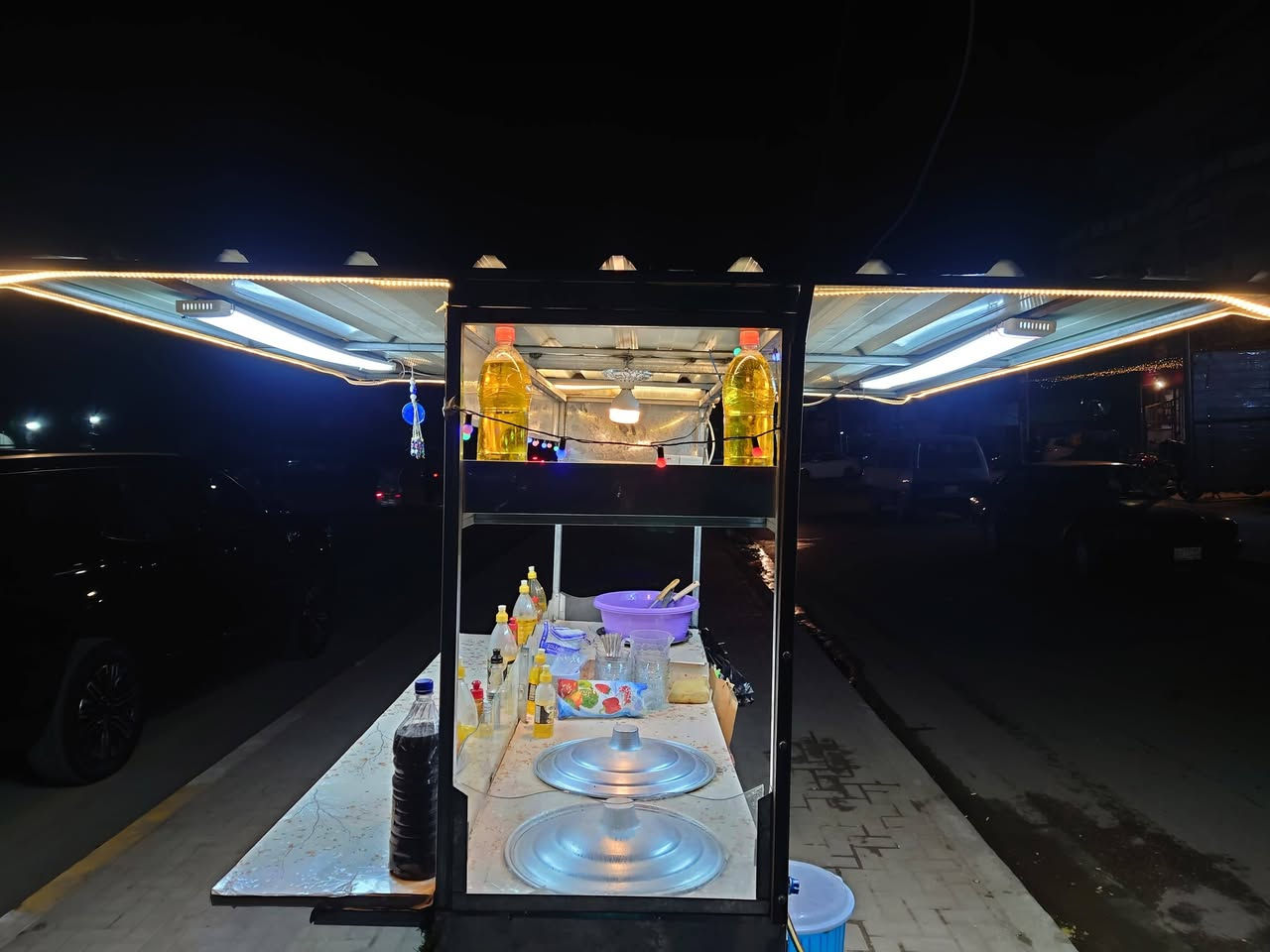 عربانه لبلبي للبيع نضيفه مستعمله اسبوع فقط السعر 200وبيهه مجال العنوان بغداد حي العامل الرقم
***********
