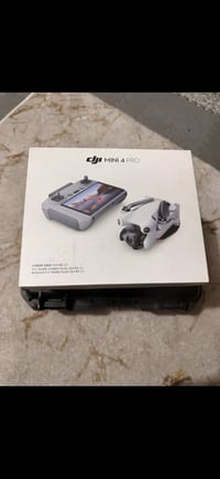 ميني ٤ برو • كومبو • شبه جديد