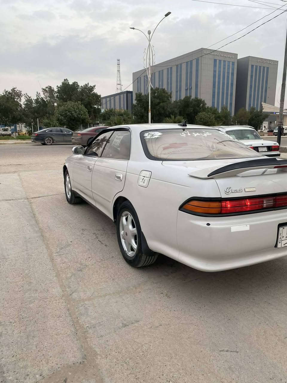 سلام عليكم مارك 1993 مكلفوله من الكصاء ونقل الجثه والعيب الشرعي محرك وكير ونجي اكسن  جديده حداديه كارتون تبريد شغال تخم تاير جديد كهربائية شغاله رقم نجف سنويه جديده 2028 مداور ثاني يوم مكاني الناصريه السعر 68 وبيه مجال الرقم ***********
