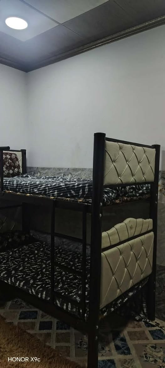 السلام وعليكم قريوله للبيع مال أطفال نظيفه كامله ***********
