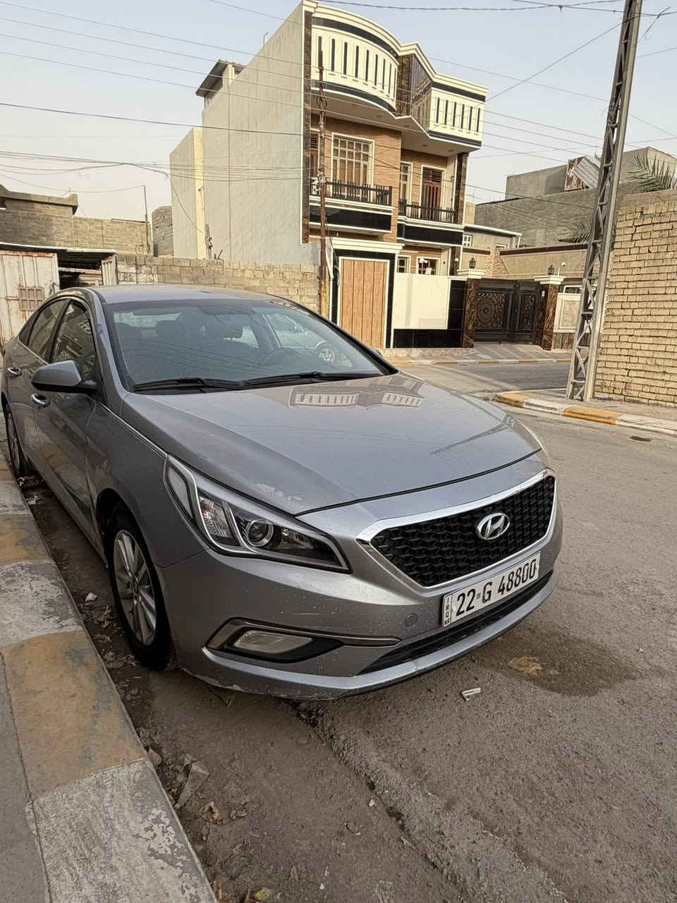 السلام عليكم سوناتا 2017 امريكي رقم اربيل باسمي رقم مميز محرك وكير ع وضع الشركه بلاديه ما مفتوح برغي بيهن سياره جاهزه من كلشي وشادلها منضومه مال غاز ابد متصرف تخم تاير جديد سياره بيها اربع قطع صبغ بدون شواصي  حداديه جديده سياره متصرف عليها ربع السعر 107 وبالف خير على ياخذها مكاني الانبار فلوجه رقم الهاتف ***********/////***********
