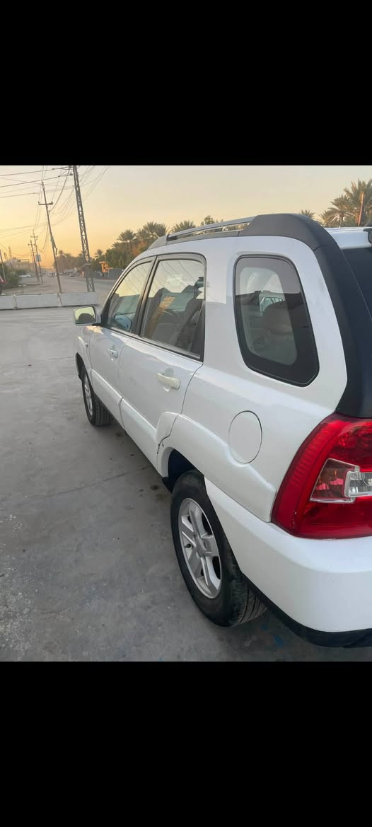 السلام عليكم من رخصه الادمان سبورتج تسعه للبيع السياره نضيفا جدآ بس جاملغ تصليح فقط 
1 تبريد ثلج 
2 كير مكينه حداديا نضيفه جداً 
3 تخم تايرات جدد 
ال122 وبيه مجال مكاني بابل محاويل 
***********
***********
