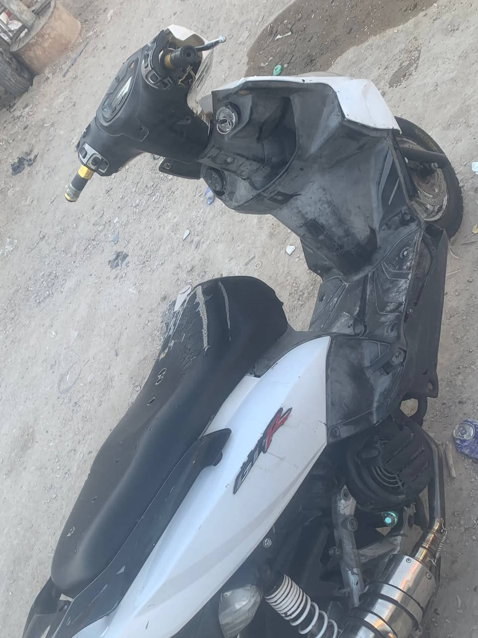 سلام عليكم شباب دراجه جيتي ار حديث نوزل دراجه حلوه كرهبيات شغله كلا سلف بي وقت نكره بس نوزل ماله وصخ وما جاي تشتغل تشتغل وتطفه ابيع عله وضعه 380 الف بيه مجال مكاني بغداد مدينه او حي اور رقمي ***********
