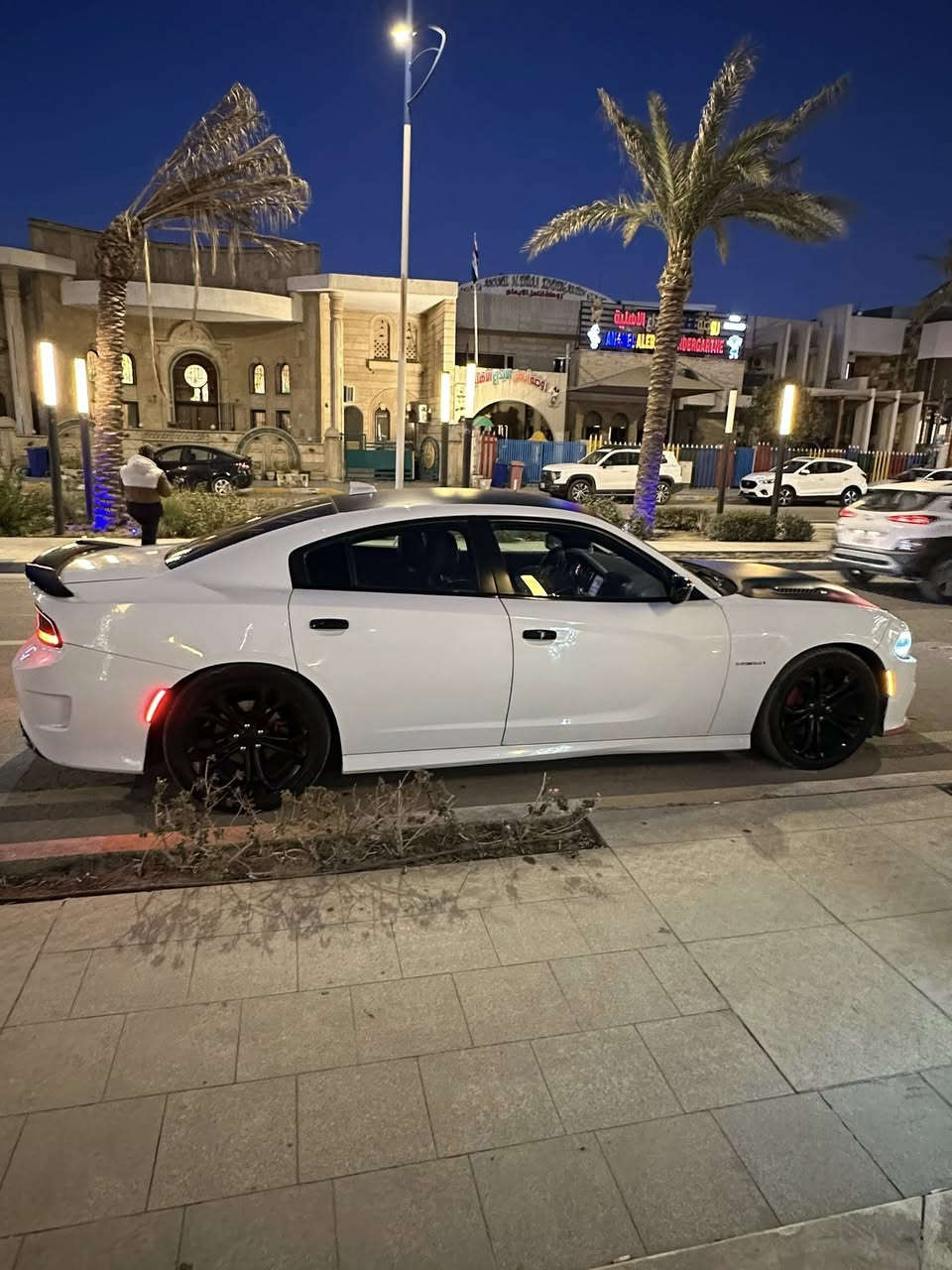 سلام عليكم جارجر RTمديل 2021 اصل
ارخص جارجر بمديلها وبنظافتها ماشية79
سياره فول مواصفات عدة الفتحة شاشه جبيرة سوبر تراك باك غرفه بيها مال سكات عليها برمجه دبات سود صوتها يخبل نغمة سيارة جاهزة مابيها كل نقص مكينه كير صدر تخم تاير
متصرف عليها دينار
حادثها بنيد فقط  صور الحادث والسونر موجوده بالمنشور
السعر ٢٢٠قفل
مكان السياره بغداد
***********
