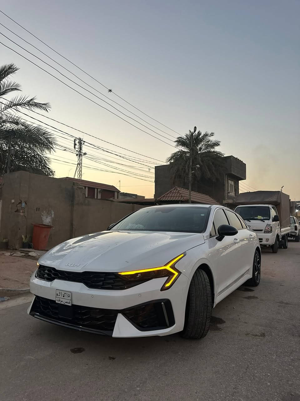سلام عليكم 
كي 5 2025 GT Line
فول مواصفات على البنوراما 
حساس امامي خلفي 
رادارات بكل الجوانب 
بصمه ترحيب
سياره زيرو ماشيه 1600m
محرك 2500
سياره وارد امريكي قطعه وحده فقط البنيد 
تترقم جميع المحافظات 
مكان السياره بابل حي الكرامه 
تواصل ***********
سعر 180وبيها مجال
