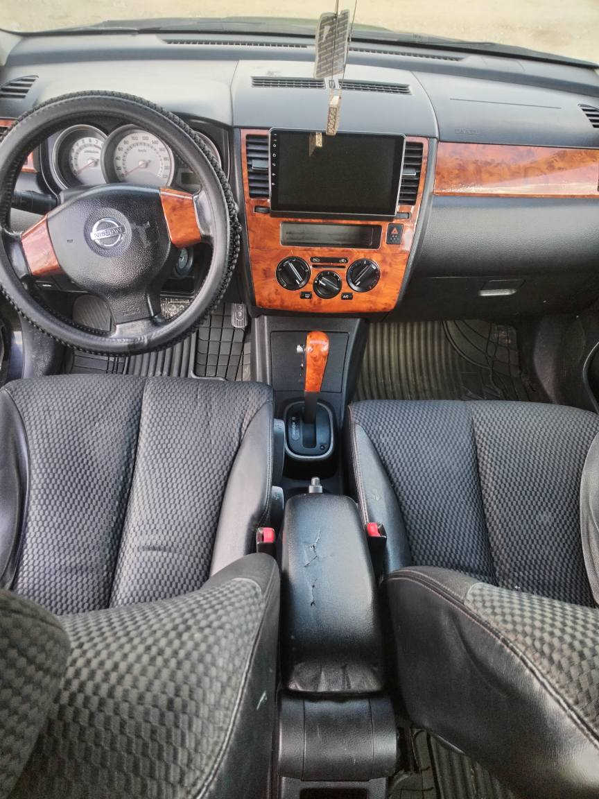 نیسان تیده مۆدیل 2009 خەلیجی . سەیارەکە چوار پارچەی هەیە بێ ناو گرتن. یەک دینار مەسروفی تێدا نیە.   سەنەوی چوار مانگی ماوە بەسەر بچی. شوێن هەولێر دارەتوو. ڕەقەمی خاوەنی بۆ زیانیاری زیاتر.*********** أربيل, العراق
